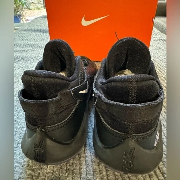 Nike Zoom Freak 2 Youth Size 4Y Boy Black Basketball Running Shoes - Picture 4 of 10